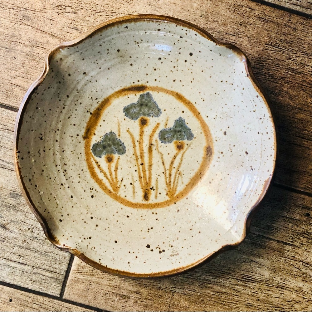 Unusual Design Handmade Signed Studio Art Pottery Glazed Bowl